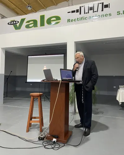 Equipo de Casa Vale en una capacitación técnica (12)